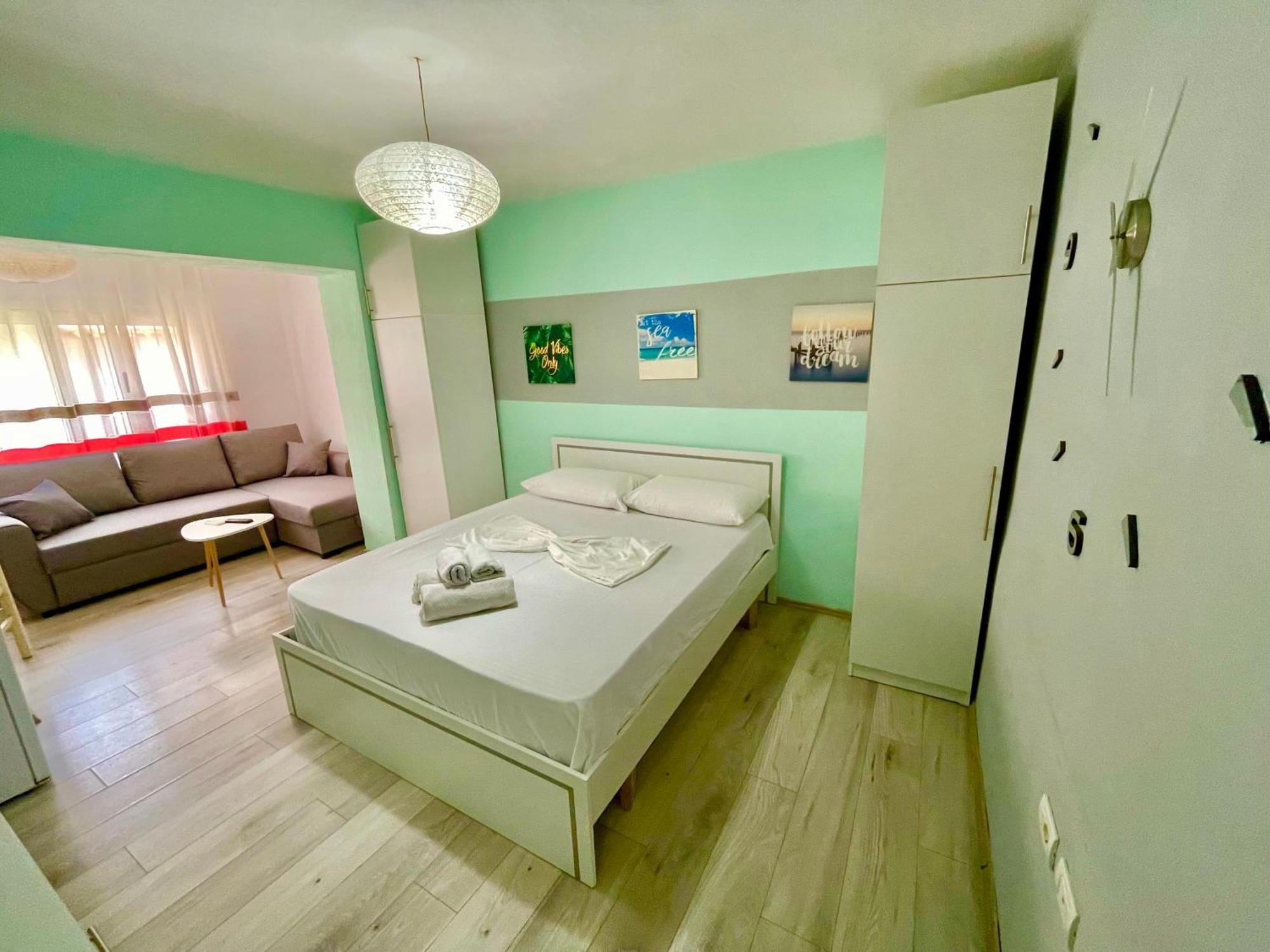 Superb Studio Apartment Near To The City Center Tirana Exterior photo